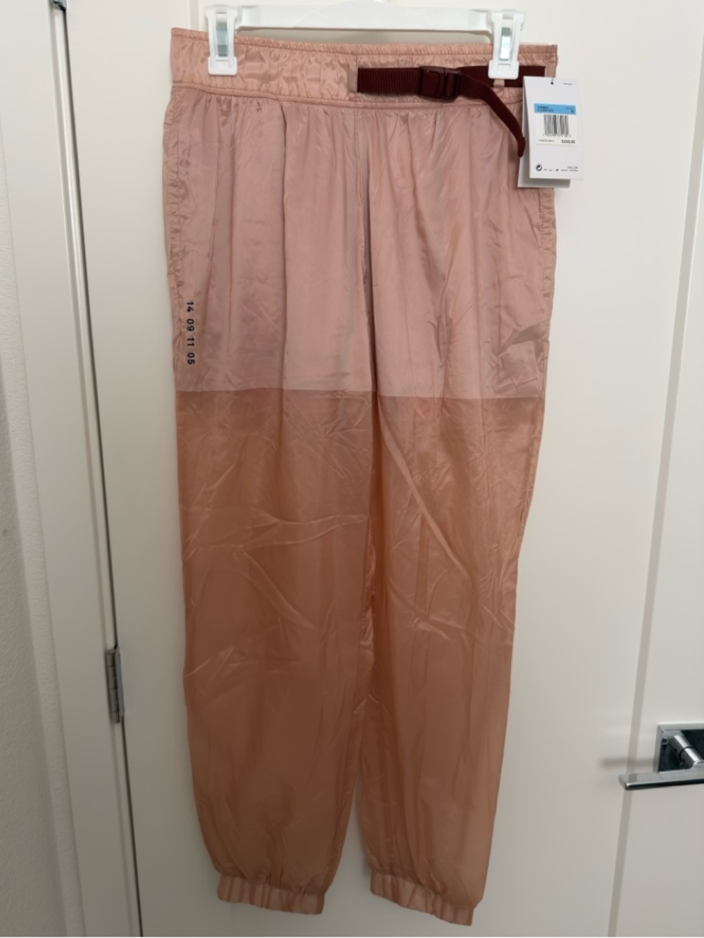 NWT Nike Tech  Lightweight Joggers Dusty Pink/Blush - Women’s Medium